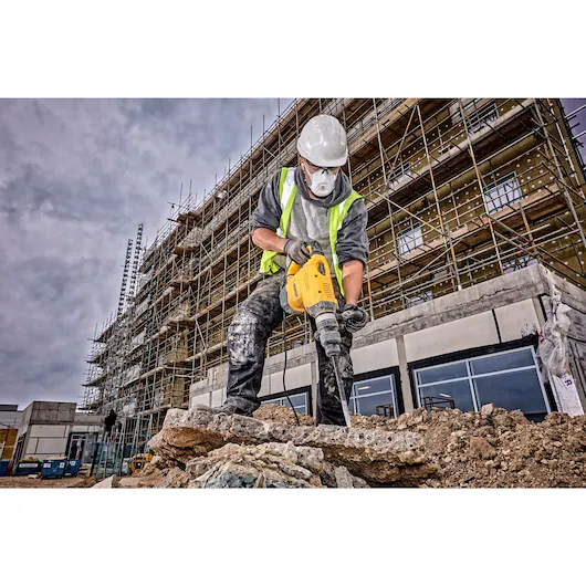 Dewalt, 8kg SDS Max chipping Hammers - Image 3