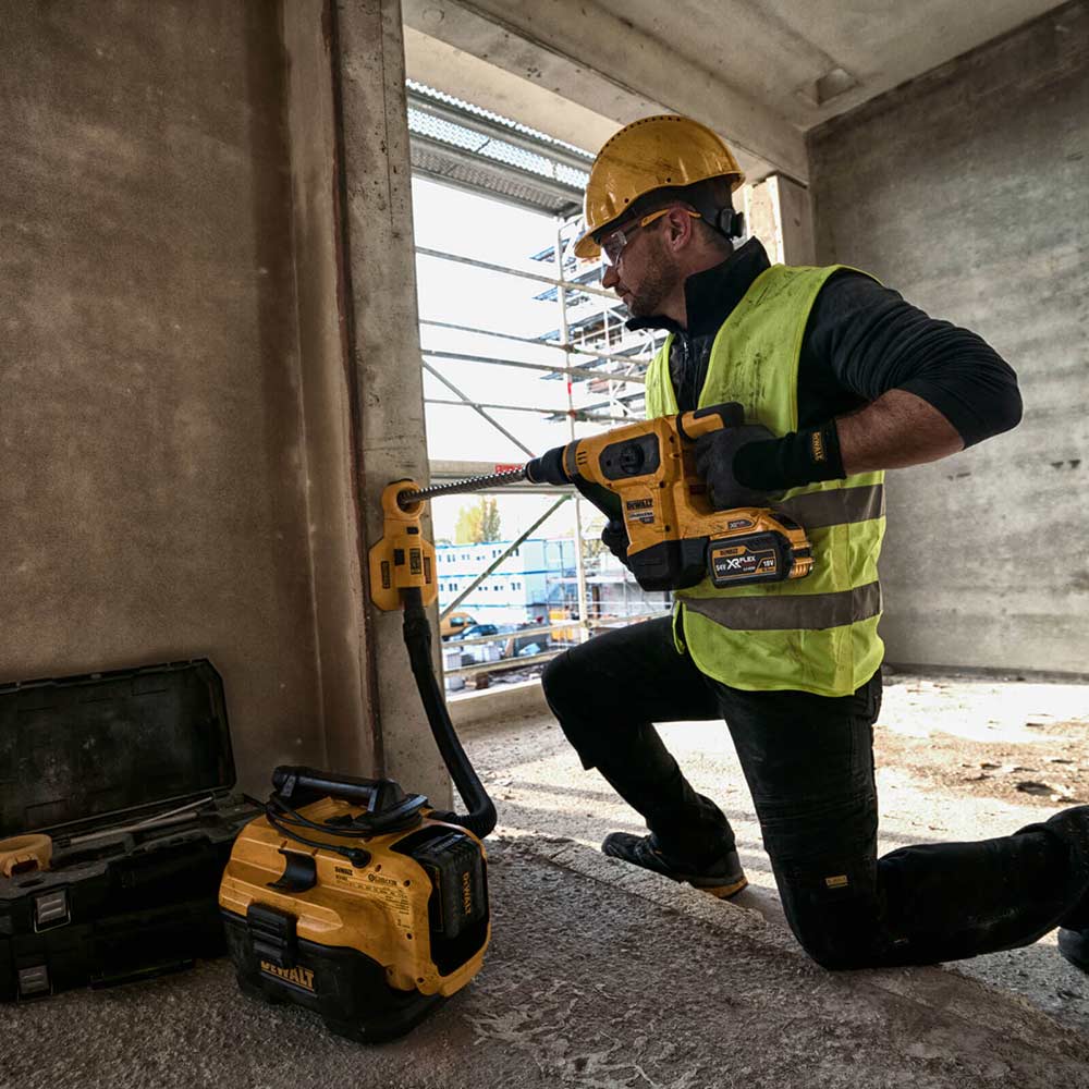 Dewalt, 54V SDS Max Hammer with 2 3ah batteries & Charger in a - Image 5